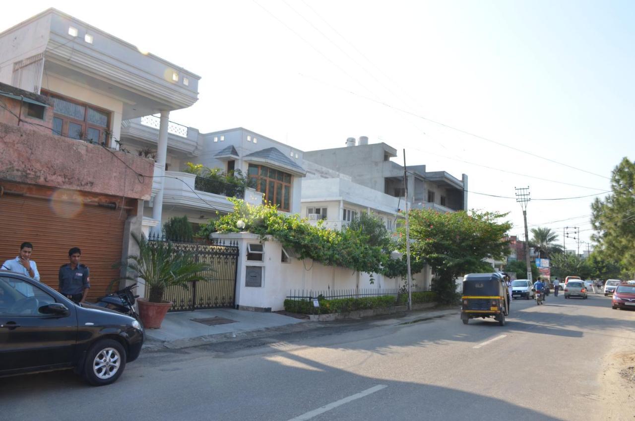 Sandy'S Homestay Jammu Εξωτερικό φωτογραφία